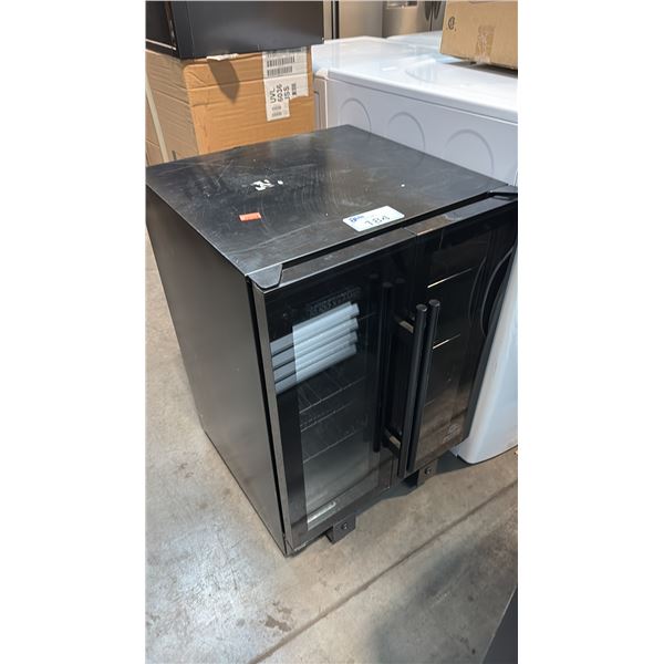 VINOTEMP BUTLER SERIES EL-BWC102-02 24 INCH 5.3 CU FT DUAL ZONE WINE BEVERAGE COOLER