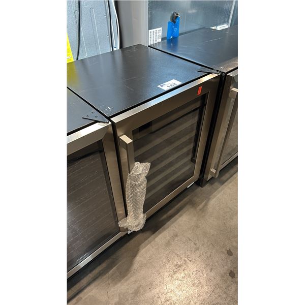 HISENSE STAINLESS STEEL BEVERAGE COOLER 17.3"W X 18.8"D