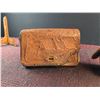 Image 2 : Gaitan Genuine Leather Hand Tooled Purses, Made in Mexico - Pair