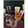 Image 5 : Drinkware and Tableware Lot, Glass, Plastic, and Ceramic