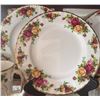 Image 5 : Royal Albert Old Country Roses Bone China Dinnerware Set