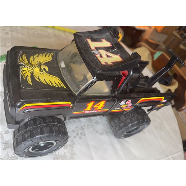 Tonka No. 14 Black Tow Truck 14 Inch Die-Cast and Plastic