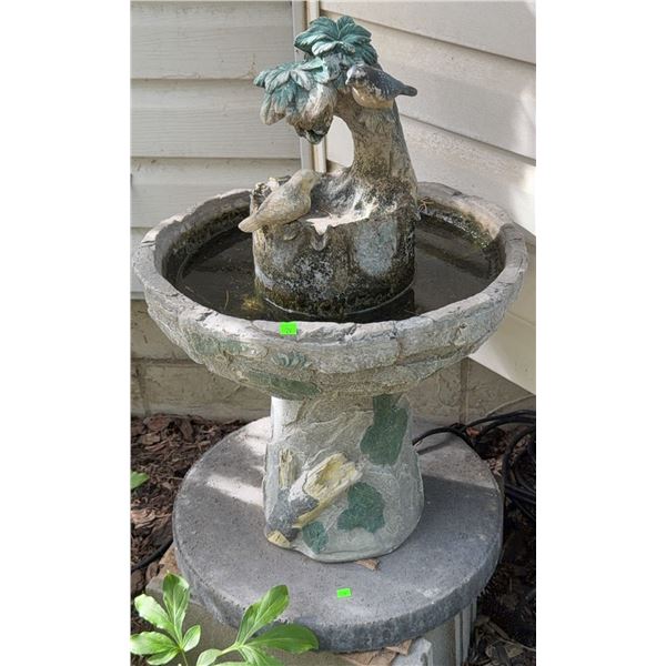 Concrete Bird Bath Fountain with Sculpted Birds and Leaf Accent