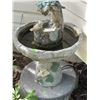 Image 3 : Concrete Bird Bath Fountain with Sculpted Birds and Leaf Accent