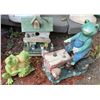 Image 1 : Garden Decor Ornaments with Frog Figures and Birdhouse