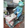 Image 3 : Garden Decor Ornaments with Frog Figures and Birdhouse
