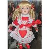 Image 4 : 3 Blonde Porcelain Dolls in Lace and Satin Dresses