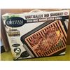 Image 2 : Gotham Steel Electric Smoke-Less Grill and Paderno 32cm Wok Set