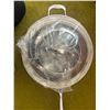 Image 6 : Gotham Steel Electric Smoke-Less Grill and Paderno 32cm Wok Set