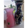 Image 5 : New Ladies Fragrance Collection with Decorative Vases