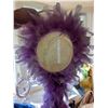 Image 4 : Unique Hats and Jewelled Decor Clock