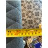 Image 13 : Wood Top White Kitchen Island and Blue Quilted Bar Stool