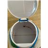 Image 2 : Pet Treat Jar Cat-Shaped Plastic Container