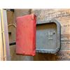 Image 4 : Workshop Tool Lot: Black & Decker Workmate, Step Platform, Toolbox, and Creeper