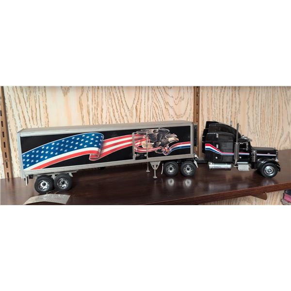 Franklin Mint 1:32 Scale Peterbilt Die-Cast Truck and Refrigerated Trailer