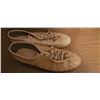 Image 9 : Brunswick Bowling Set with Shoes, Balls, Bag, and Accessories