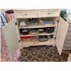 Image 4 : Meubles d'Aujourd'hui Martha Stewart Everyday White China Cabinet
