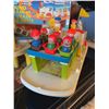Image 3 : Fisher Price Vintage Little People Playsets with Accessories