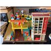 Image 7 : Fisher Price Vintage Little People Playsets with Accessories