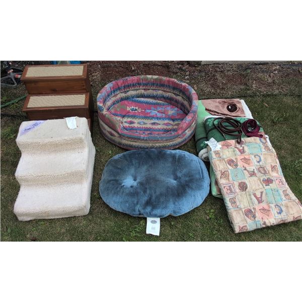Pet Accessories With Beds, Steps, Leashes, and Blankets