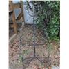 Image 13 : Home and Garden Lot with Tools, Solar Lights, Pumps