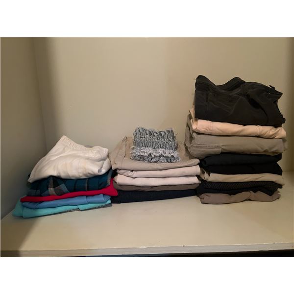 Vintage Women's Pants, Shorts, and Skirts in Various Sizes and Brands