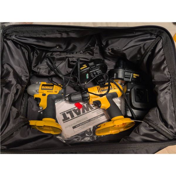 DEWALT Cordless Drill and Impact Driver Set with Bag, Battery, and Charger