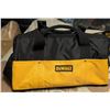 Image 2 : DEWALT Cordless Drill and Impact Driver Set with Bag, Battery, and Charger