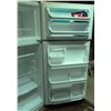 Image 2 : Sears Canada Model 970-607624 Top-Freezer Refrigerator