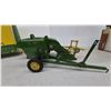 Image 6 : Vintage 1950s John Deere 12A pull Toy Combine Harvester with Original Box and Pamphlet. Pressed.