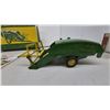 Image 9 : Vintage 1950s John Deere 12A pull Toy Combine Harvester with Original Box and Pamphlet. Pressed.