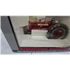Image 4 : SpecCast International Harvester Farmall 350 Gas Tractor Brass Tacks Demonstrator Classic Series