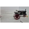 Image 8 : Ertl Precision Series McCormick-Deering Farmall Regular 1/16 Scale Die-Cast Tractor