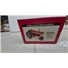 Image 7 : Ertl Farmall 460 Die-Cast Toy Tractor, 60th Anniversary Edition