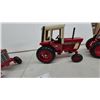 Image 8 : Ercoin International Harvester 86 Series Die-Cast Tractors, 1086 and 986 and 886 Models, Set of 3.