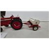 Image 5 : International Harvester Hydro 1026 Farmall Tractor and IH Grain Drill Replica Setdie cast