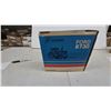 Image 7 : Ford 8730 Die-Cast Tractor with Dual Rear Wheels, 1/16 Scale, Made in USA