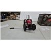 Image 3 : Ertl Case IH C-Series C100 1/16 Scale Die-Cast Tractor