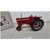 Image 2 : International Farmall 756 Die-Cast Tractor, 9th Ontario 1994 Toy Show and Auction Edition