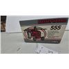 Image 8 : Ertl Collector Edition Massey-Harris 555 Diesel Vintage Agricultural Tractor Die-Cast