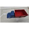 Image 5 : Vintage Structo Stake-Side Pressed-Metal Truck, Blue Cab and Red Bed, 14” Long