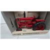 Image 2 : Ertl International 966 Tractor Die-Cast Model