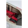 Image 5 : Ertl International 966 Tractor Die-Cast Model