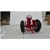 Image 8 : McCormick-Deering Farmall Model M Narrow-Front Die-Cast Scale Model Tractor 1/8 Scale
