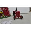 Image 3 : Massey-Harris 55 Diesel Die-Cast Tractor, 1992 Toy Farmer National Farm Toy Show Edition