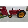 Image 4 : Massey-Harris 55 Diesel Die-Cast Tractor, 1992 Toy Farmer National Farm Toy Show Edition