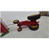 Image 7 : Massey-Harris 55 Diesel Die-Cast Tractor, 1992 Toy Farmer National Farm Toy Show Edition