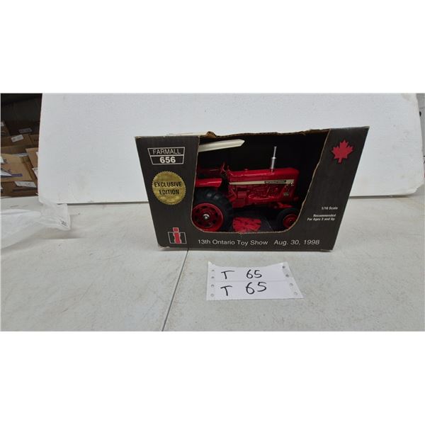 International Farmall 656 1/16 Scale Toy Tractor, 13th Ontario Toy Show Exclusive Edition, 1998