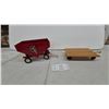 Image 1 : Die-Cast Red Grain Wagon and Flatbed Trailer Toy Set 1/16