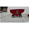 Image 2 : Die-Cast Red Grain Wagon and Flatbed Trailer Toy Set 1/16